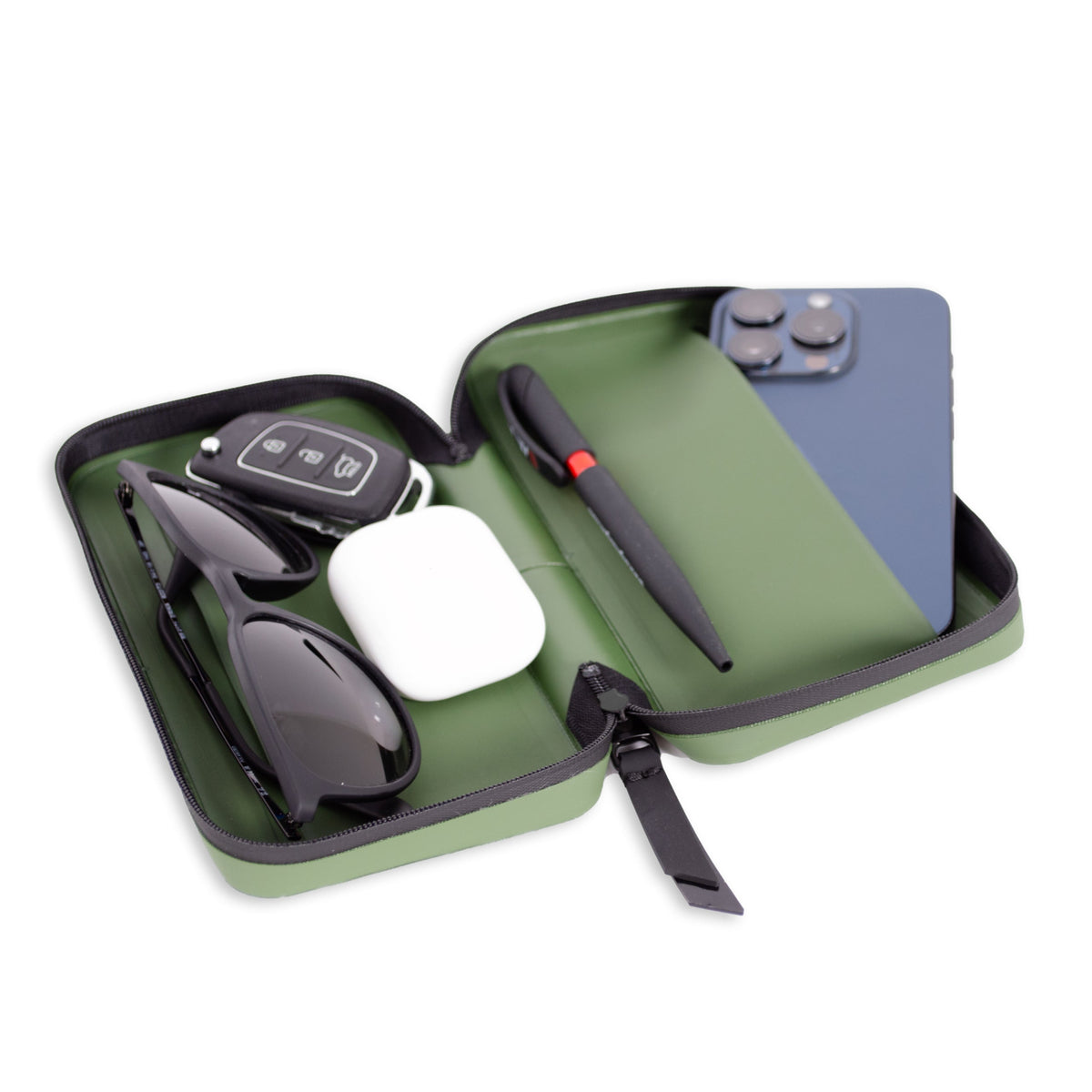 BIG MAX AQUA IPX Essentials Bag open, inner compartments